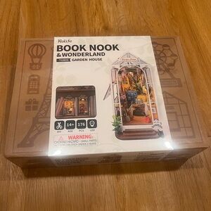 Rolife Book Nook & Wonderland TGB02 Garden House
